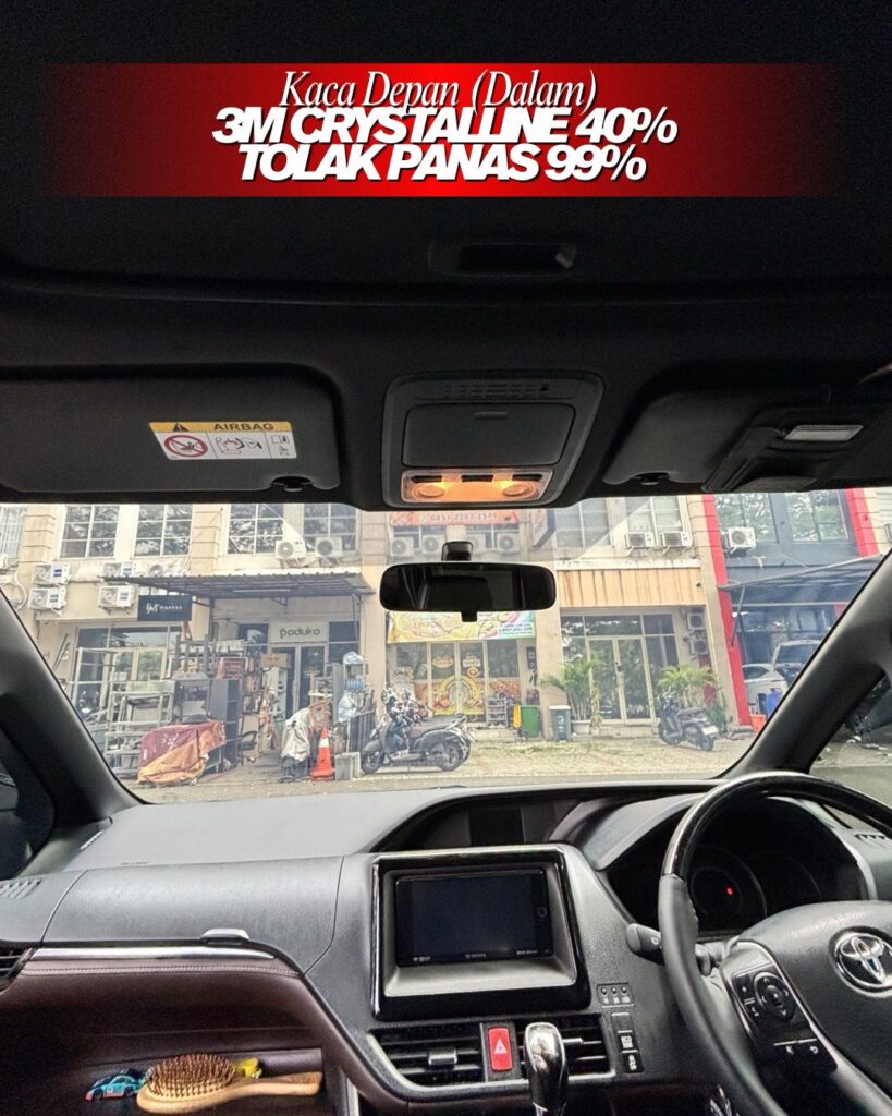 Tampak Dalam Kaca Depan Kaca Film 3M Crystalline 40