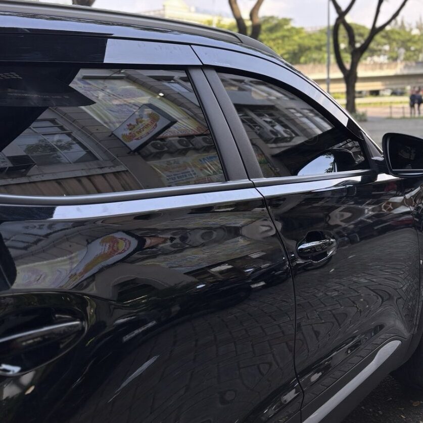 Kaca film nano ceramic tampak dalam