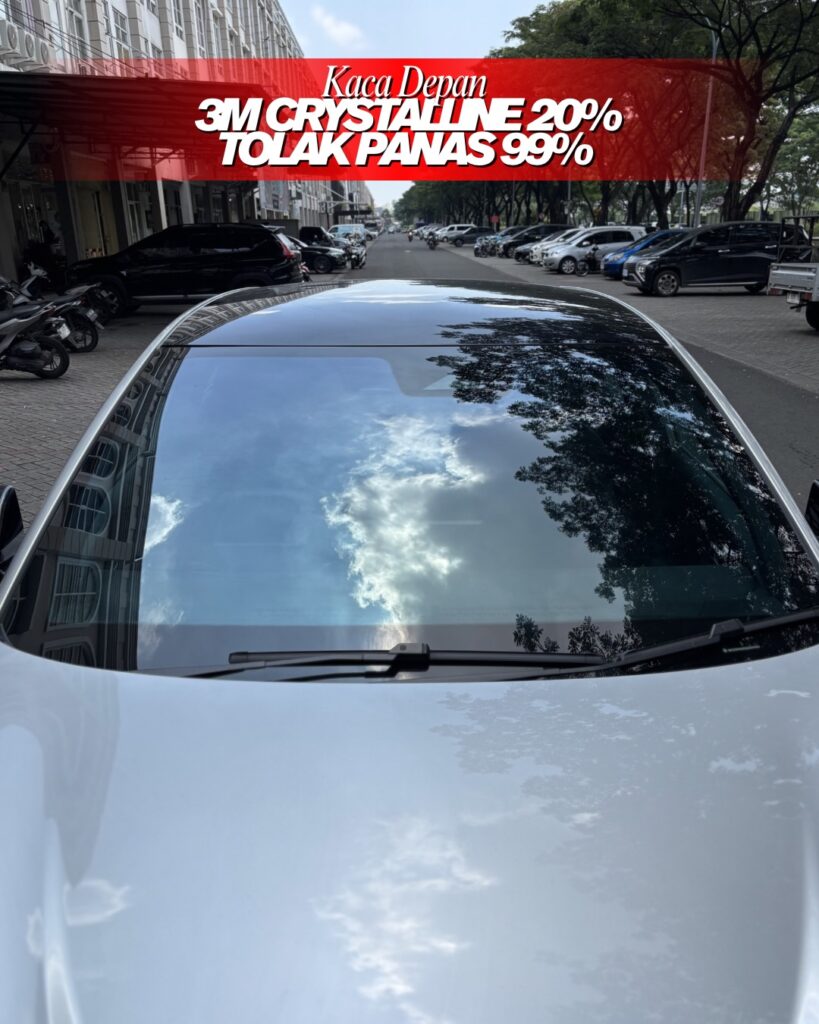 Kaca Film Mobil Listrik 3M Crystalline 20%