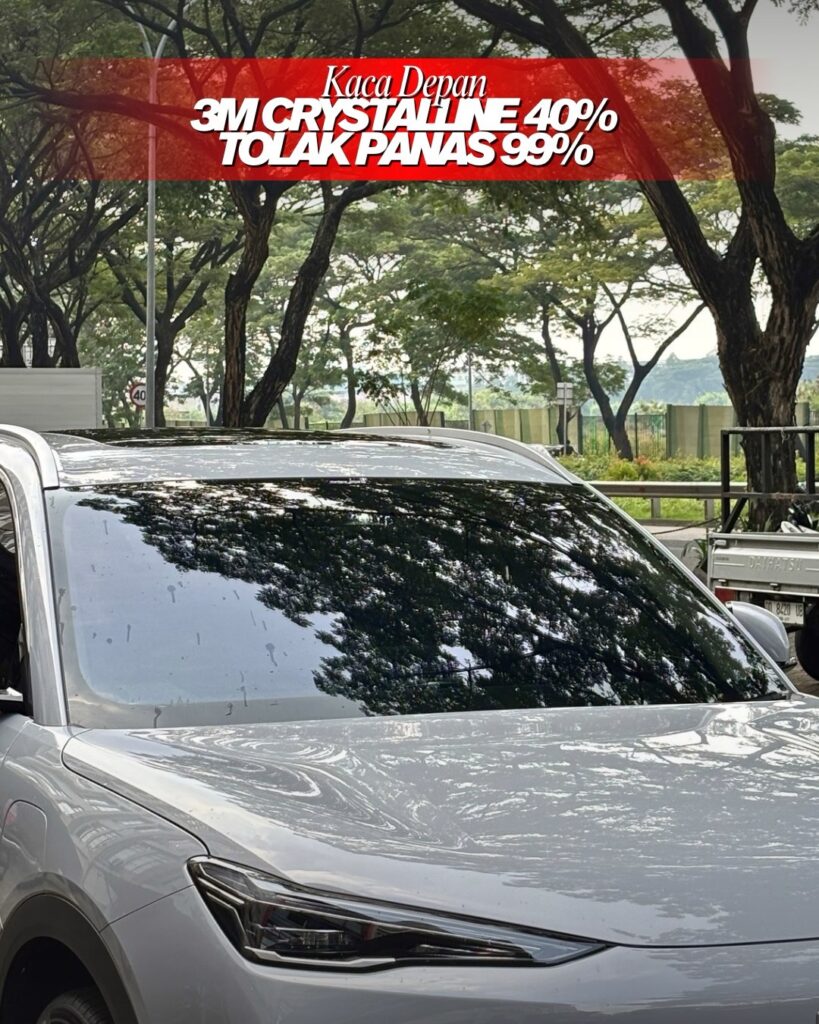 Kaca Film Mobil Listrik 3M Crystalline 40%